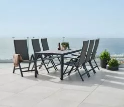 JUTLANDIA PINDSTRUP L205 Bord Grå + 4 UGLEV Positionsstol Grå -Utemöbler affär 178520 1